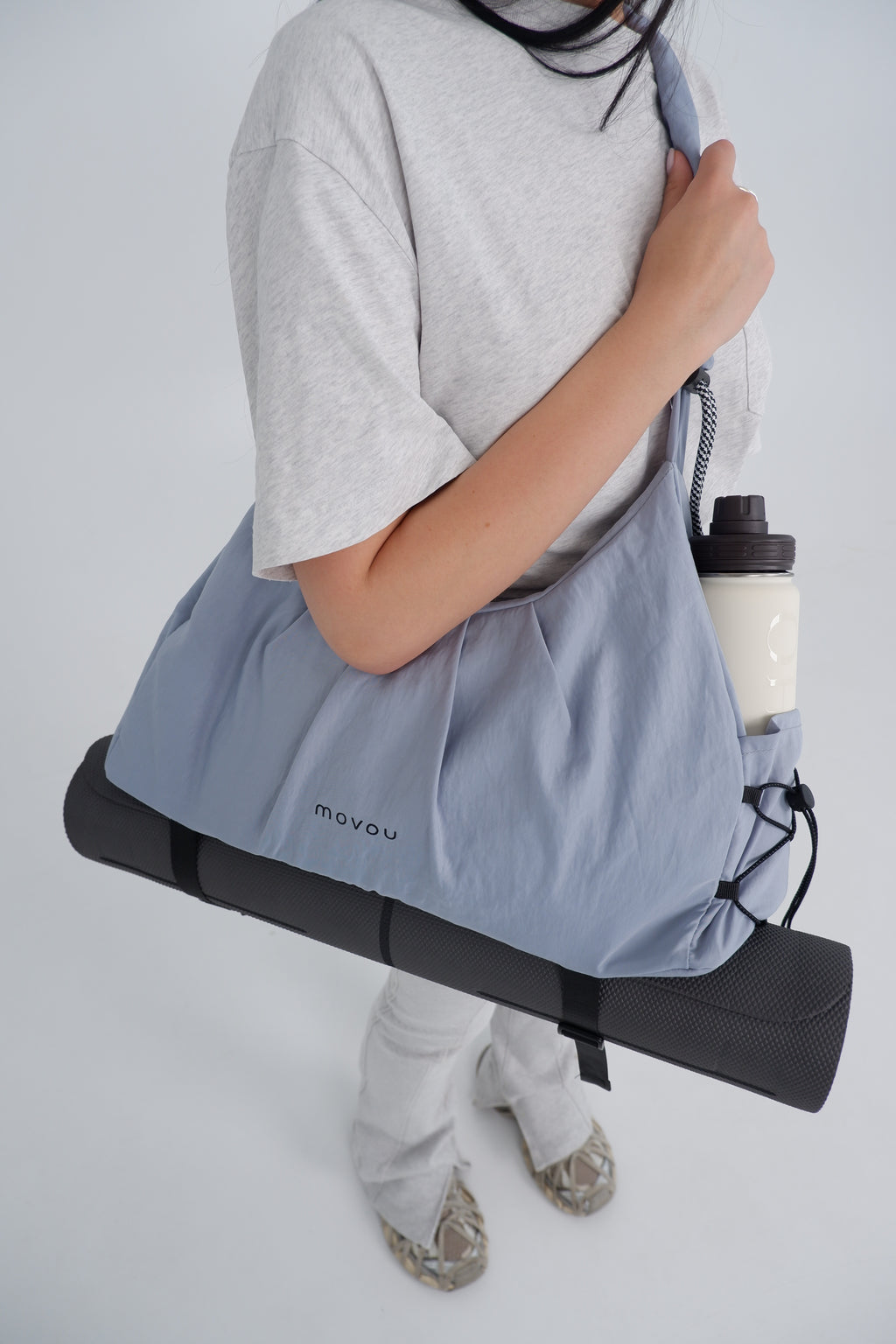 Movou in blue