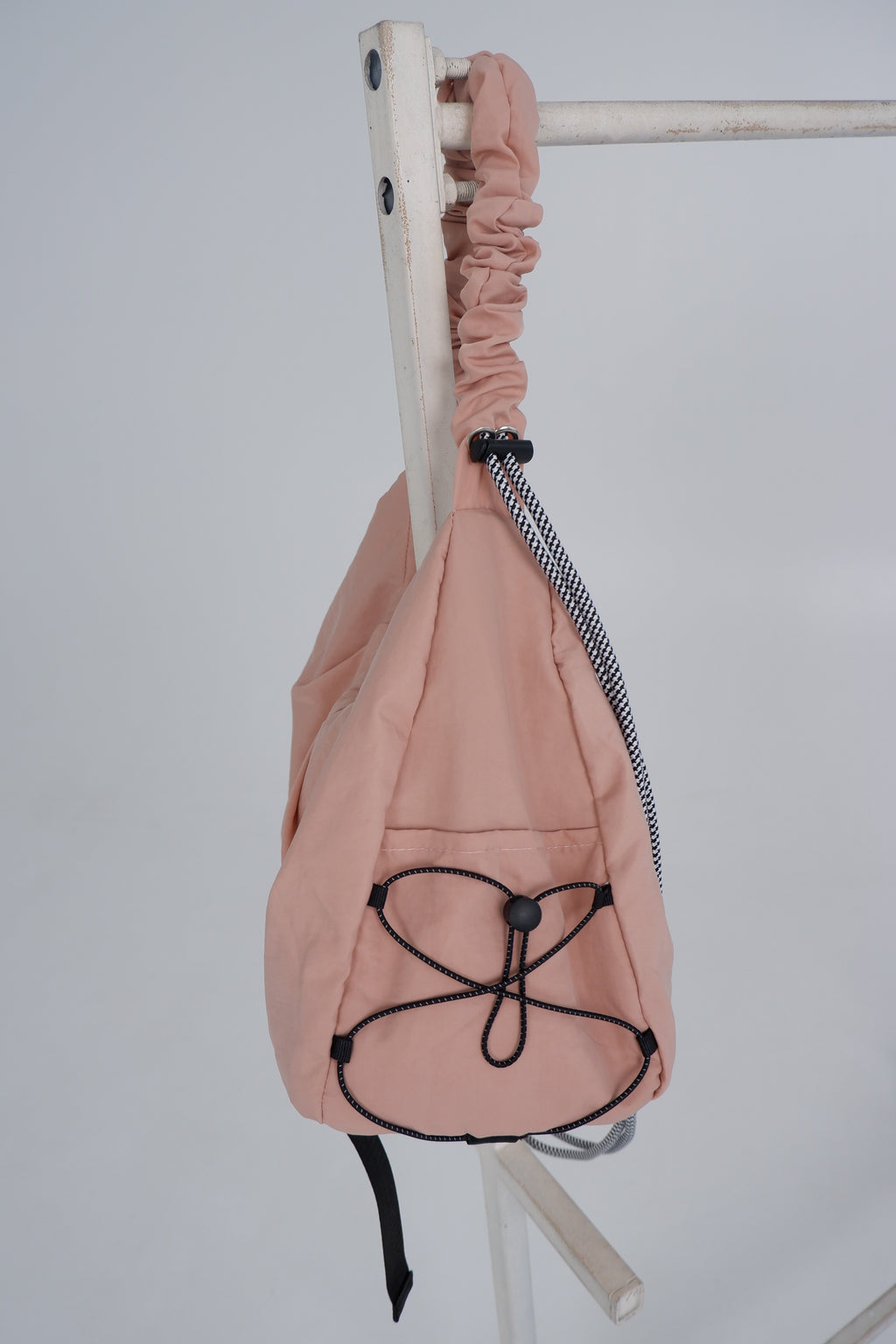 Movou in pink
