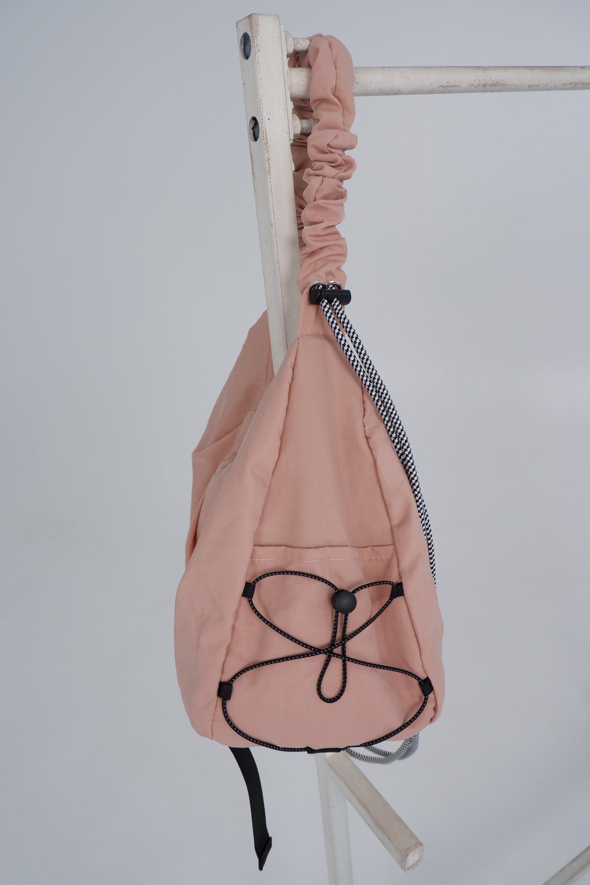 Movou in pink