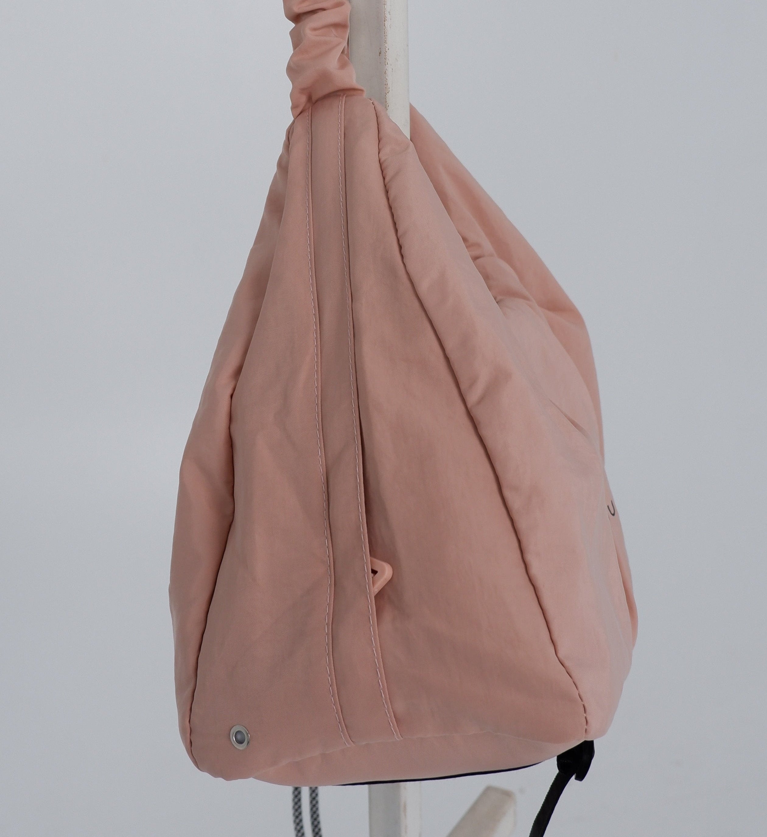 Movou in pink