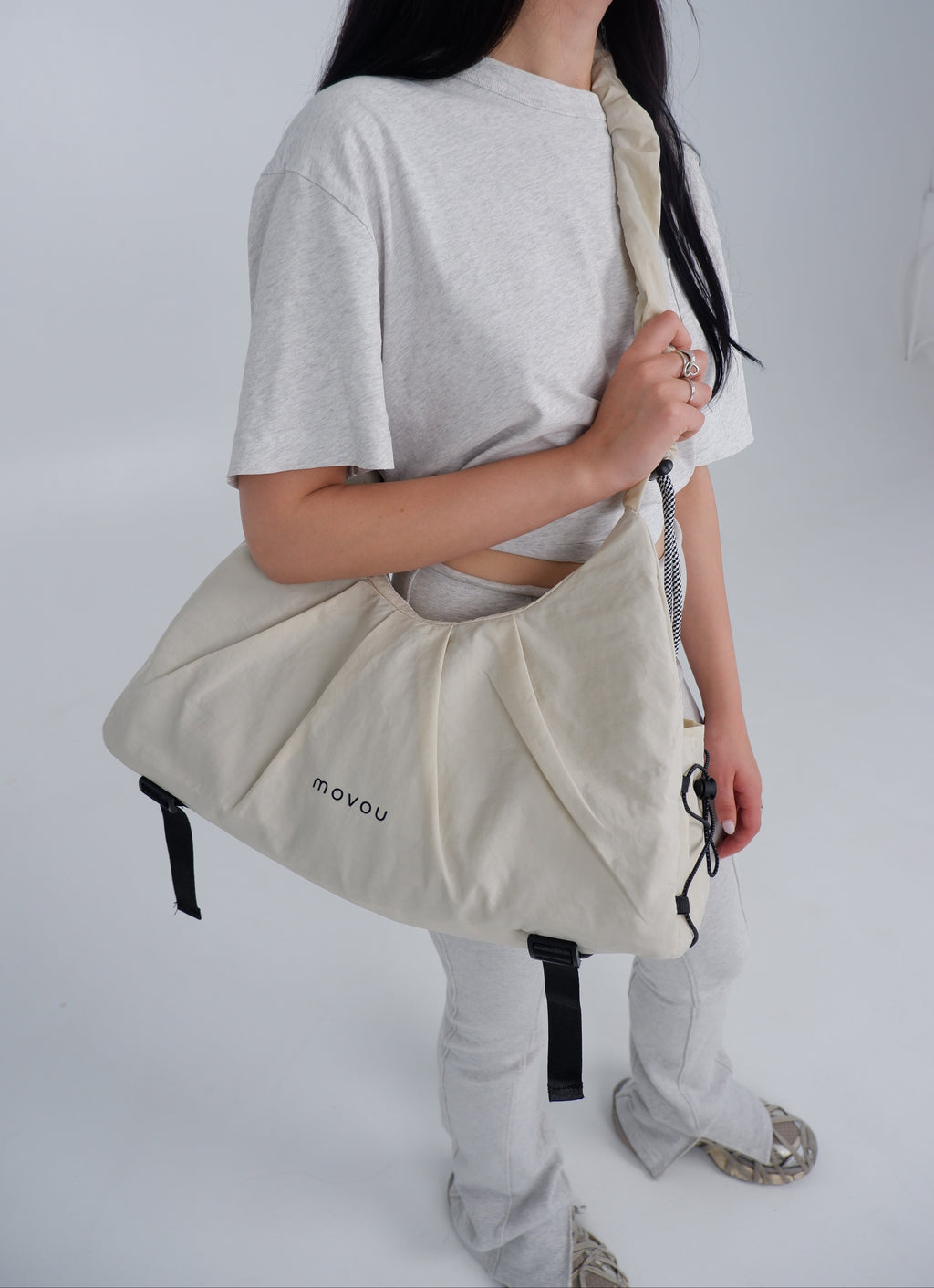Movou in ivory