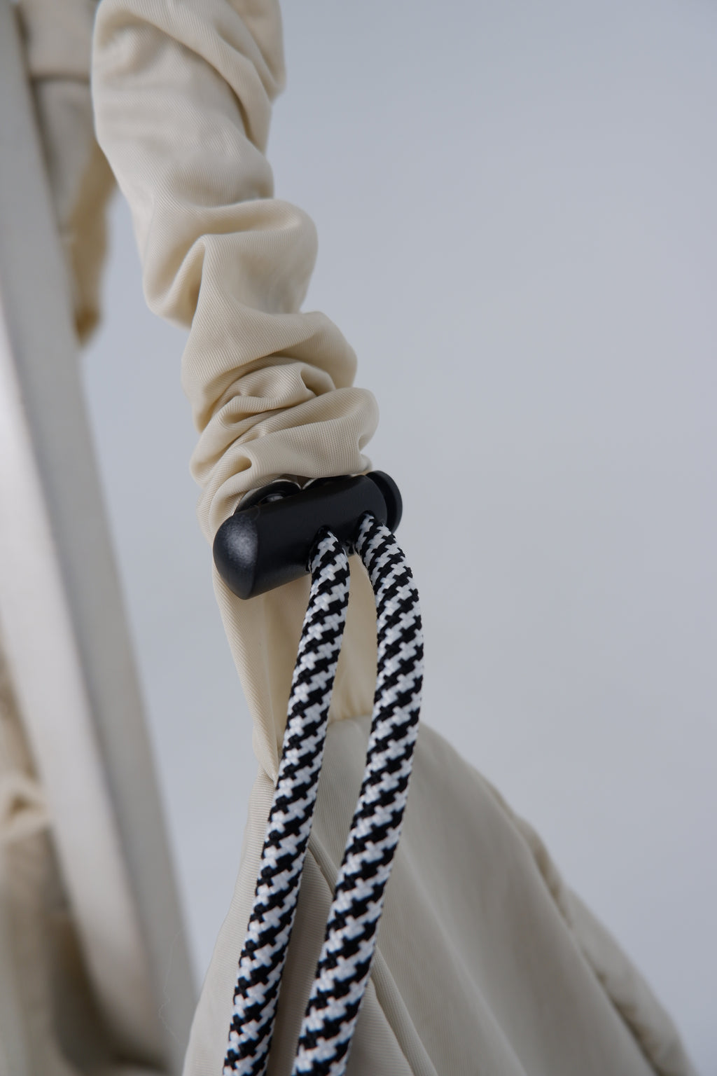 Movou in ivory