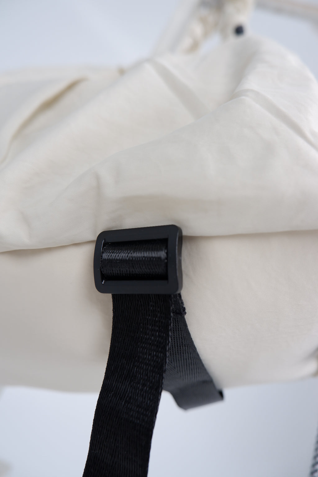Movou in ivory