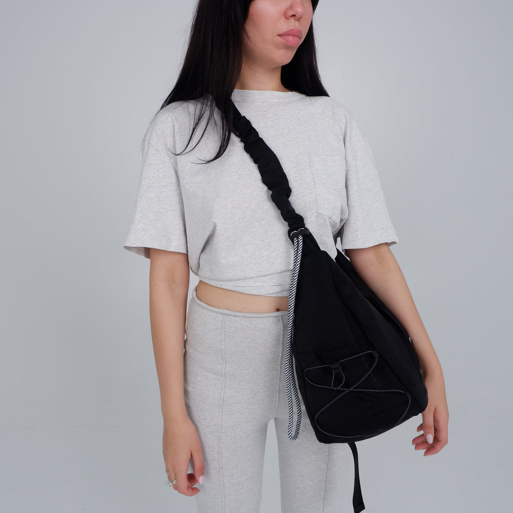 Movou in black
