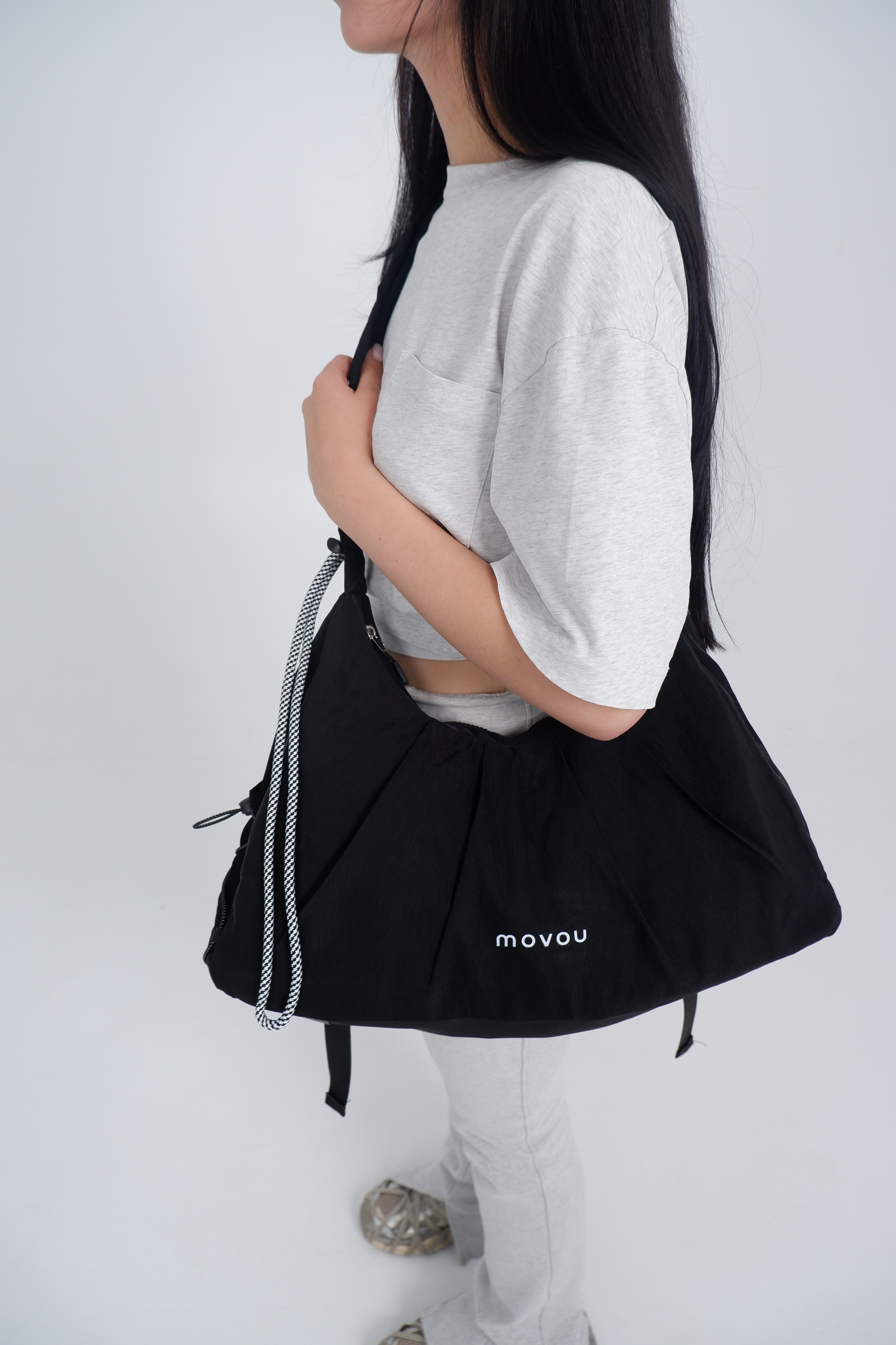 Movou in black