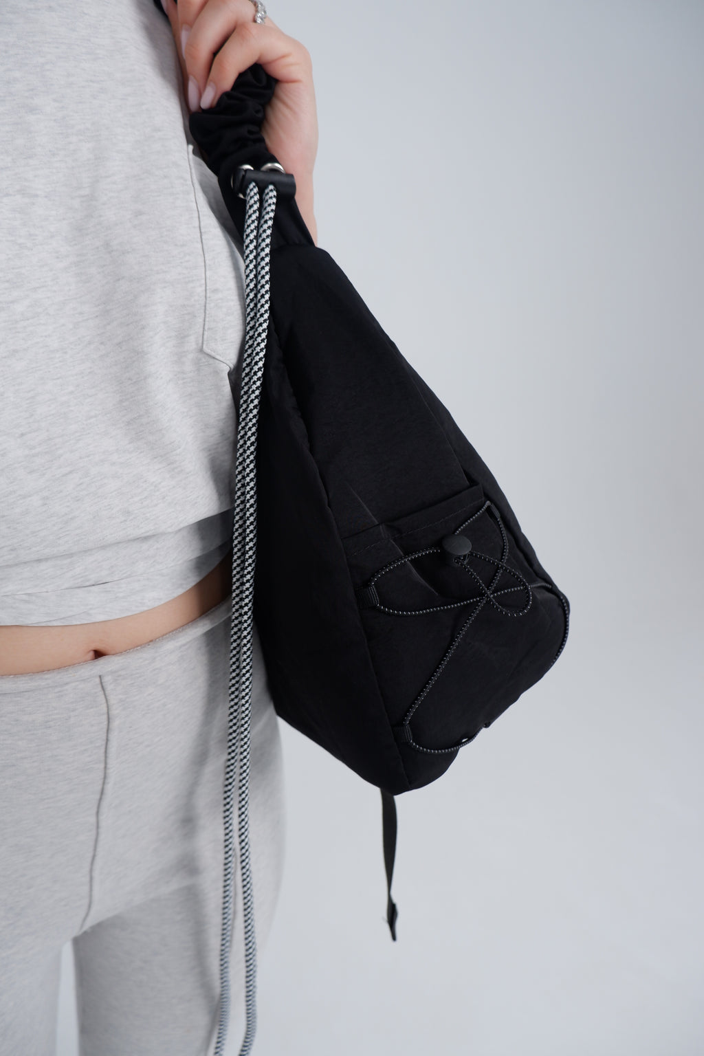 Movou in black