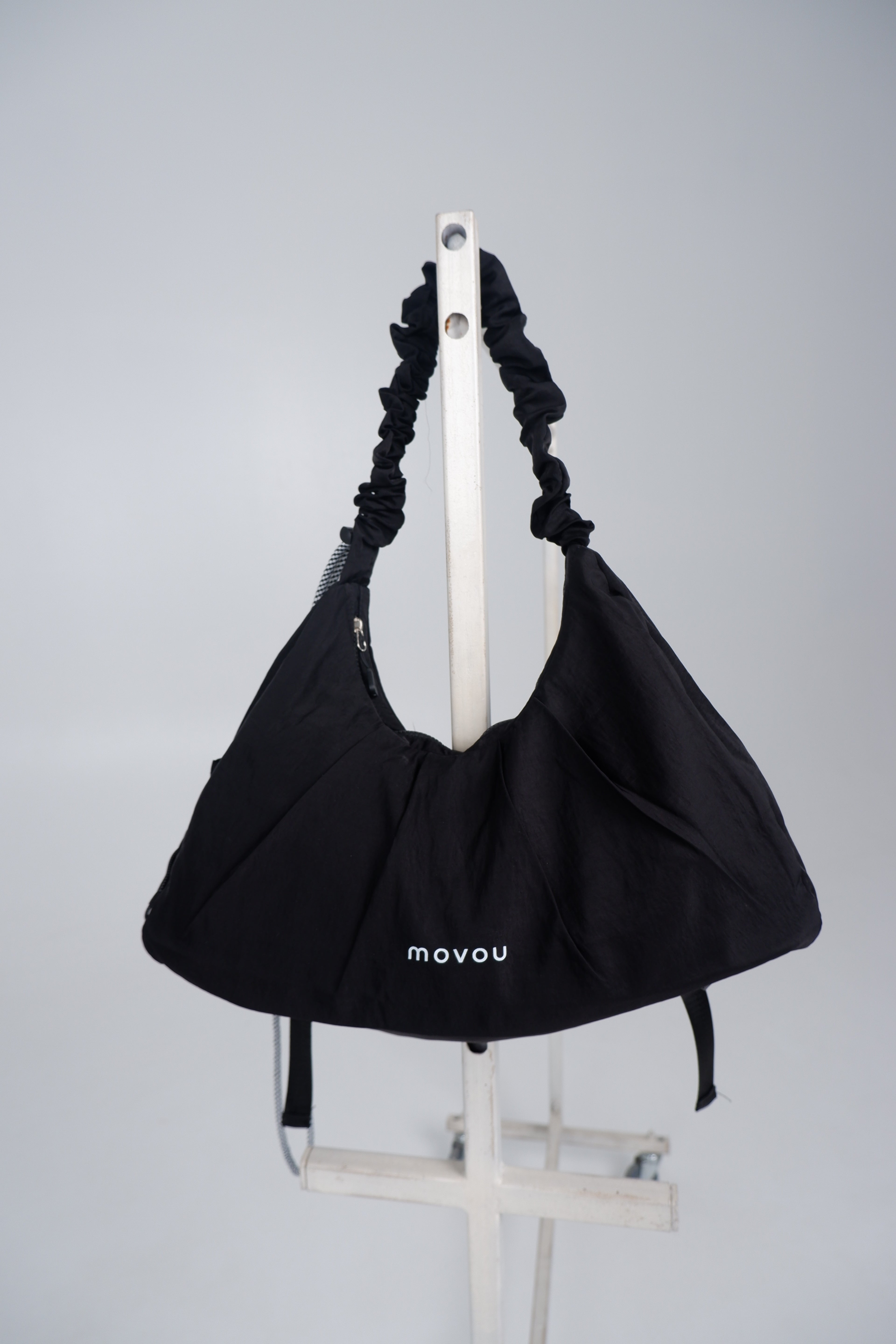 Movou in black